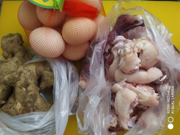 豬腳姜醋的做法-酸甜味燉菜譜-易網<a href=http://www.xllyou.com/ target=_blank class=infotextkey>健康養生</a>網 豬腳姜醋的做法-酸甜味燉菜譜