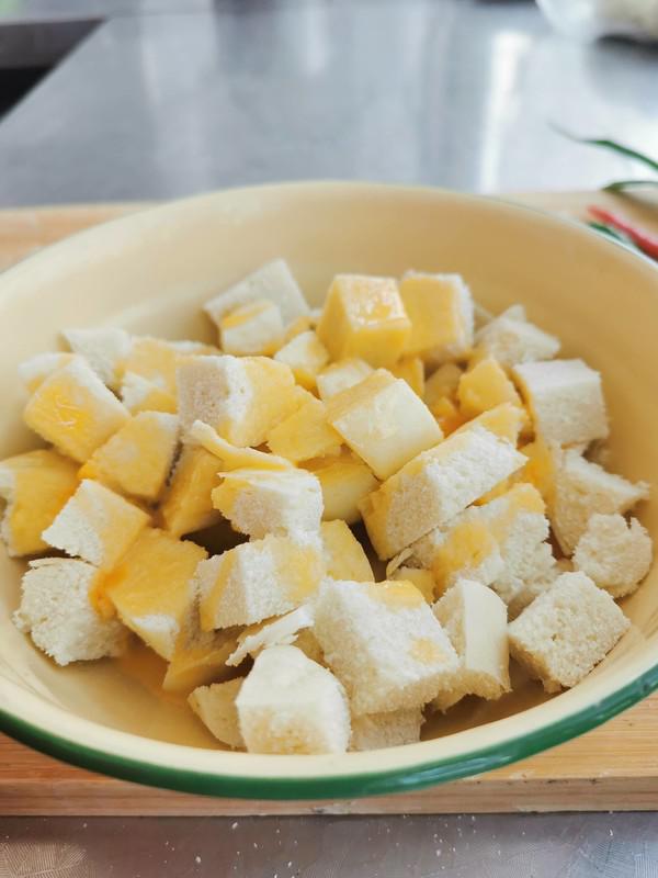 黃金饅頭丁的做法-家常味炒菜譜-易網健康養生網 黃金饅頭丁的做法-家常味炒菜譜