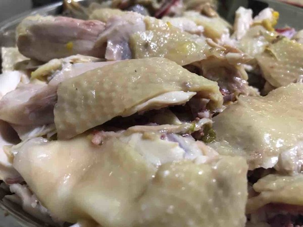 廣東家常白切雞的做法-家常味凍菜譜-易網健康養生網 廣東家常白切雞的做法-家常味凍菜譜