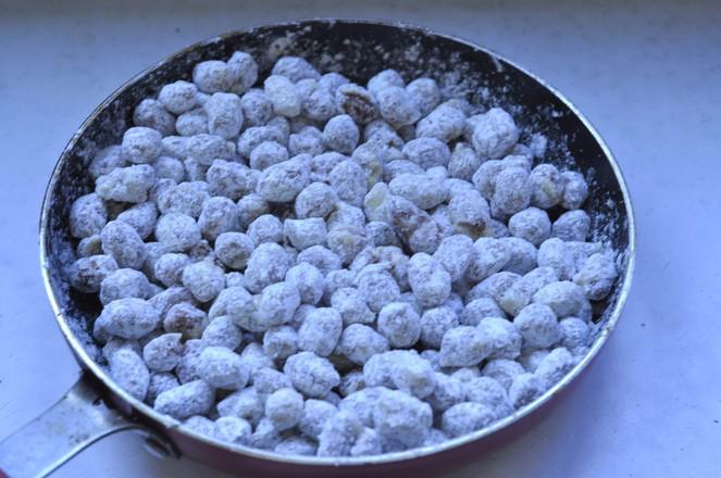 香酥花生米的做法-咸鮮味炸菜譜-易網(wǎng)健康養(yǎng)生網(wǎng) 香酥花生米的做法-咸鮮味炸菜譜