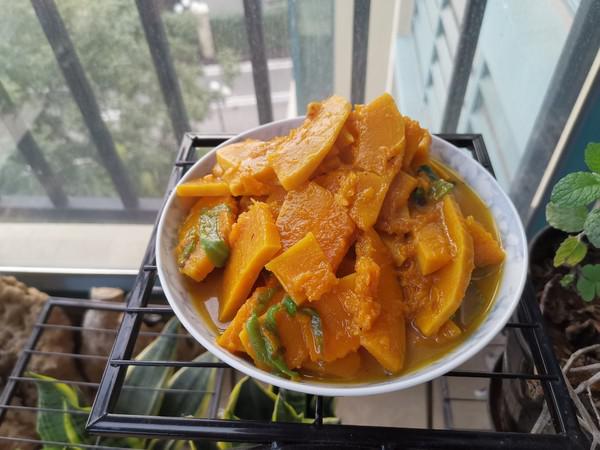 青椒炒南瓜的做法-家常味炒菜譜
