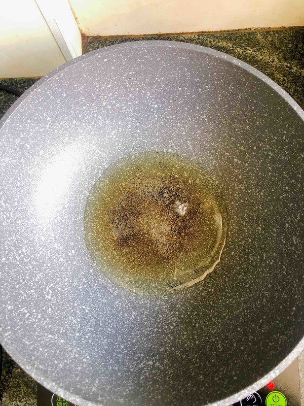 豉油蒸鱸魚的做法-醬香味蒸菜譜-易網(wǎng)健康養(yǎng)生網(wǎng) 豉油蒸鱸魚的做法-醬香味蒸菜譜