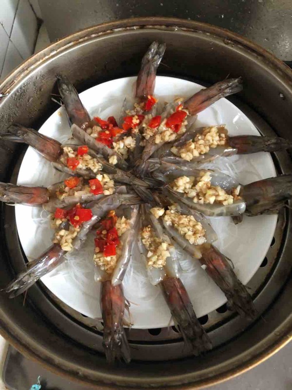 蒜蓉粉絲開背蝦的做法-咸鮮味蒸菜譜-易網健康養生網 蒜蓉粉絲開背蝦的做法-咸鮮味蒸菜譜