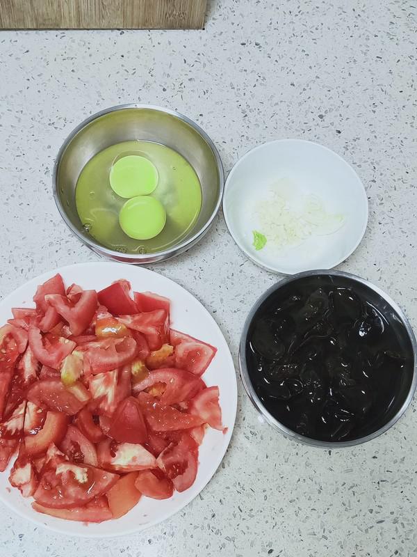 西紅柿木耳炒蛋的做法-酸甜味炒菜譜