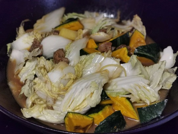 蔬菜燉牛肉貼餅子的做法-家常味燉菜譜-易網健康養生網 蔬菜燉牛肉貼餅子的做法-家常味燉菜譜