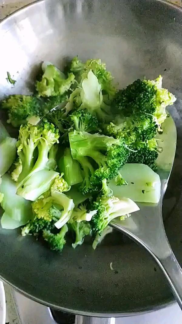 麻辣酸爽西藍花的做法-酸辣味煮菜譜