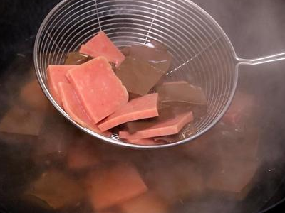 毛血旺的做法-家常味煮菜譜-易網健康養生網 毛血旺的做法-家常味煮菜譜