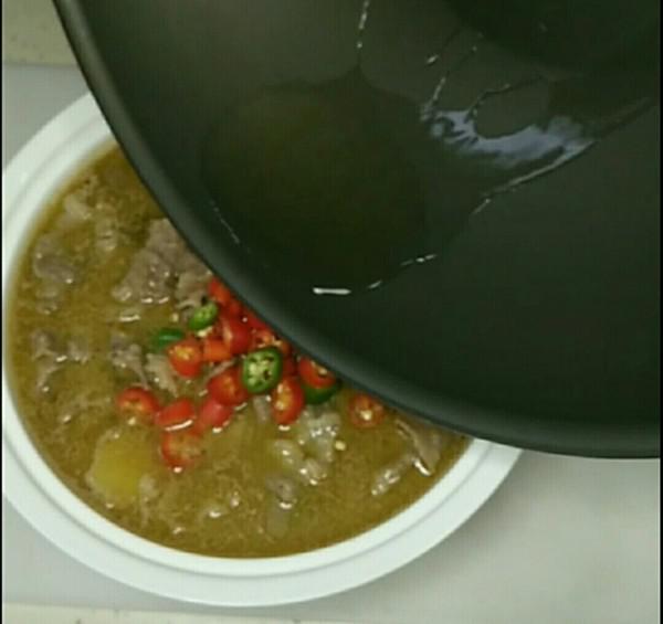 酸湯肥牛的做法-酸辣味煮菜譜-易網健康養生網 酸湯肥牛的做法-酸辣味煮菜譜