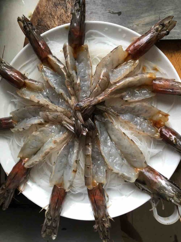 蒜蓉粉絲開背蝦的做法-咸鮮味蒸菜譜-易網健康養生網 蒜蓉粉絲開背蝦的做法-咸鮮味蒸菜譜