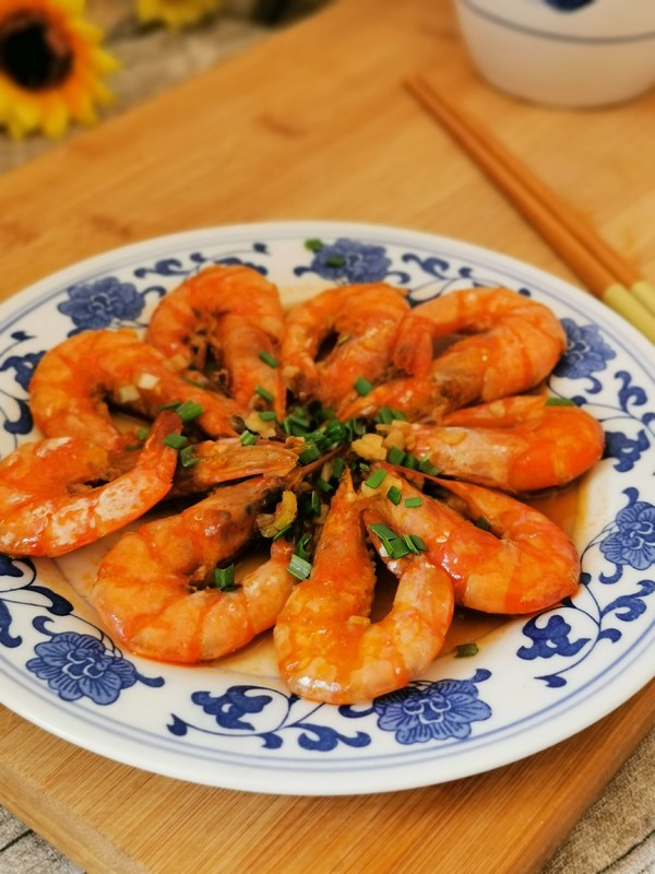 紅燒大蝦的做法-咸鮮味燒菜譜-易網(wǎng)健康養(yǎng)生網(wǎng) 紅燒大蝦的做法-咸鮮味燒菜譜