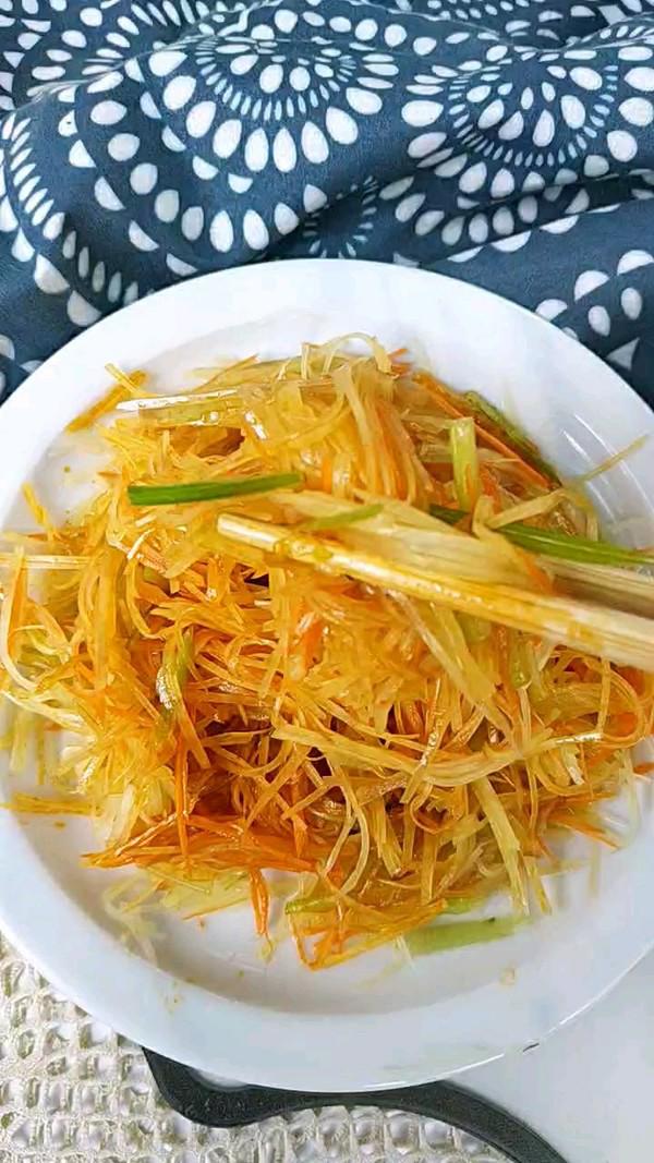 酸辣爽口土豆絲的做法-酸辣味拌菜譜-易網健康養生網 酸辣爽口土豆絲的做法-酸辣味拌菜譜