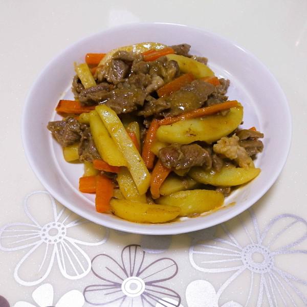 沙爹土豆牛肉的做法-家常味炒菜譜