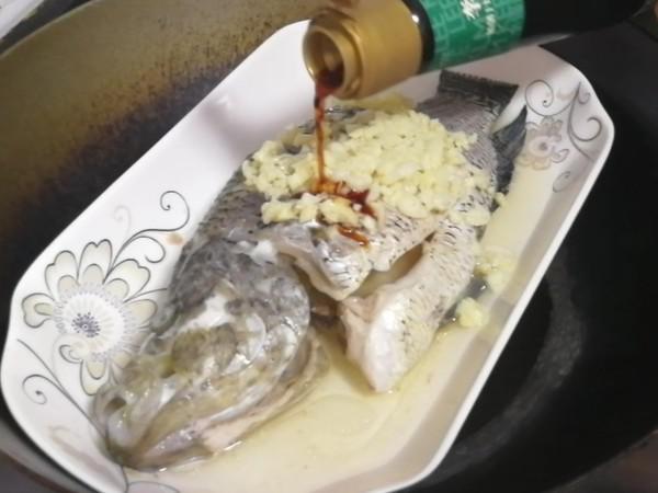 清蒸花斑魚的做法-咸鮮味蒸菜譜-易網健康養生網 清蒸花斑魚的做法-咸鮮味蒸菜譜