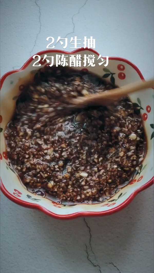 蒜蓉拌松花蛋的做法-咸鮮味拌菜譜-易網健康養生網 蒜蓉拌松花蛋的做法-咸鮮味拌菜譜