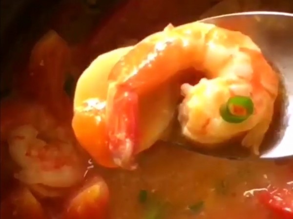 番茄蝦仁的做法-家常味煮菜譜-易網(wǎng)健康養(yǎng)生網(wǎng) 番茄蝦仁的做法-家常味煮菜譜