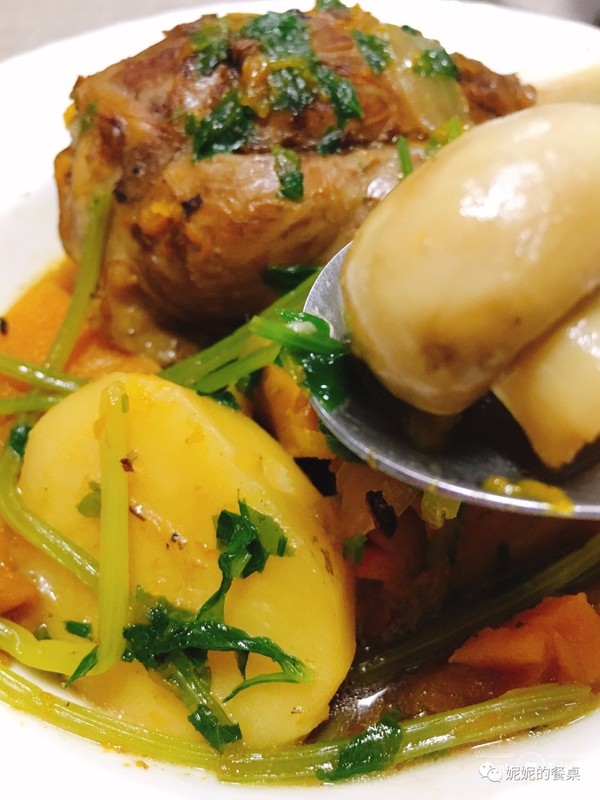 什錦蔬菜燉羊腱的做法-甜味燉菜譜-易網(wǎng)健康養(yǎng)生網(wǎng) 什錦蔬菜燉羊腱的做法-甜味燉菜譜