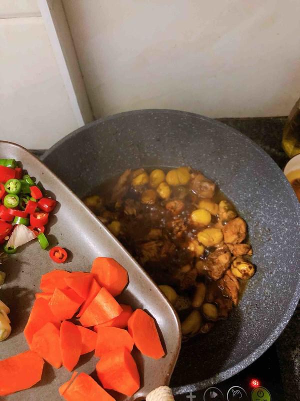 板栗燒雞的做法-醬香味燒菜譜-易網健康養(yǎng)生網 板栗燒雞的做法-醬香味燒菜譜