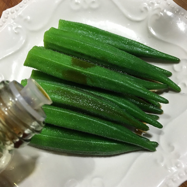 白灼秋葵的做法-家常味拌菜譜-易網健康養生網 白灼秋葵的做法-家常味拌菜譜