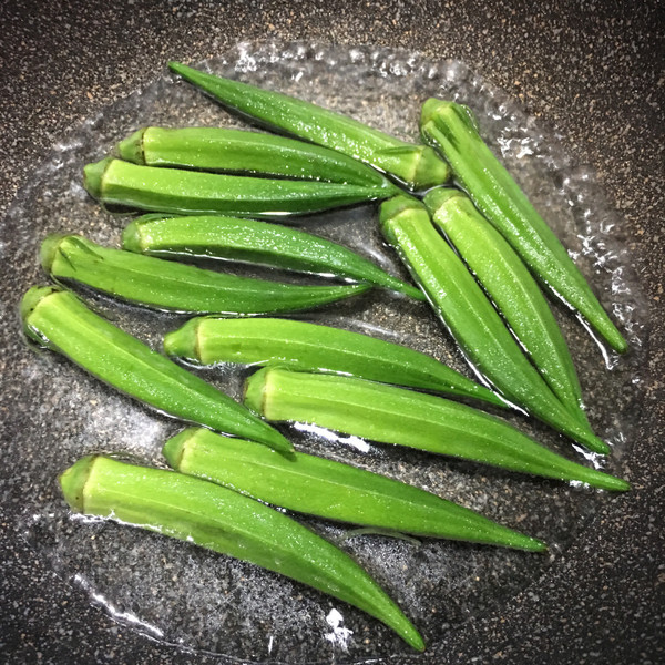 白灼秋葵的做法-家常味拌菜譜-易網健康養生網 白灼秋葵的做法-家常味拌菜譜