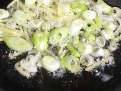 芹菜炒山藥的做法-家常味炒菜譜-易網(wǎng)健康養(yǎng)生網(wǎng) 芹菜炒山藥的做法-家常味炒菜譜