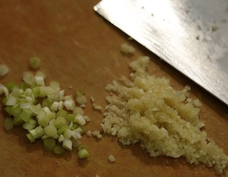 涼拌白菜的做法-家常味拌菜譜