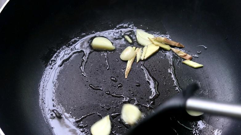 油面筋炒熏干的做法-家常味炒菜譜-易網健康養生網 油面筋炒熏干的做法-家常味炒菜譜