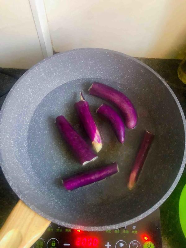 手撕茄子的做法-醬香味拌菜譜