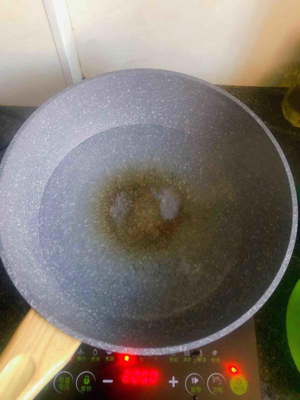 手撕茄子的做法-醬香味拌菜譜