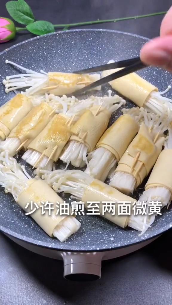 金針菇豆皮卷的做法-咸鮮味炒菜譜-易網健康養生網 金針菇豆皮卷的做法-咸鮮味炒菜譜
