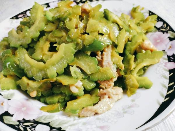 苦瓜炒肉的做法-咸鮮味炒菜譜-易網(wǎng)健康養(yǎng)生網(wǎng) 苦瓜炒肉的做法-咸鮮味炒菜譜