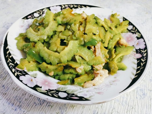 苦瓜炒肉的做法-咸鮮味炒菜譜-易網(wǎng)健康養(yǎng)生網(wǎng) 苦瓜炒肉的做法-咸鮮味炒菜譜