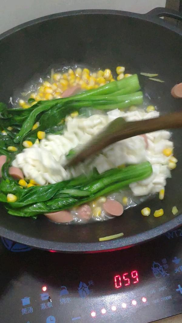 玉米火腿魚腩湯粉的做法-家常味煮菜譜-易網健康養生網 玉米火腿魚腩湯粉的做法-家常味煮菜譜