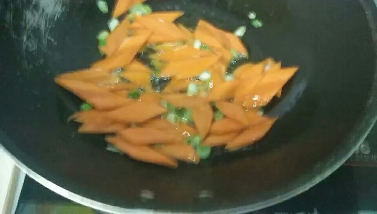 炒干豆腐的做法-家常味炒菜譜-易網(wǎng)<a href=http://www.xllyou.com/ target=_blank class=infotextkey>健康養(yǎng)生</a>網(wǎng) 炒干豆腐的做法-家常味炒菜譜