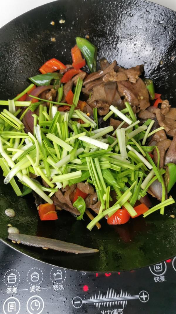 嫩爆豬肝的做法-香辣味炒菜譜