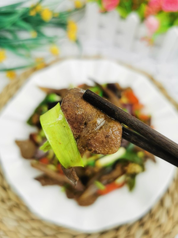 嫩爆豬肝的做法-香辣味炒菜譜