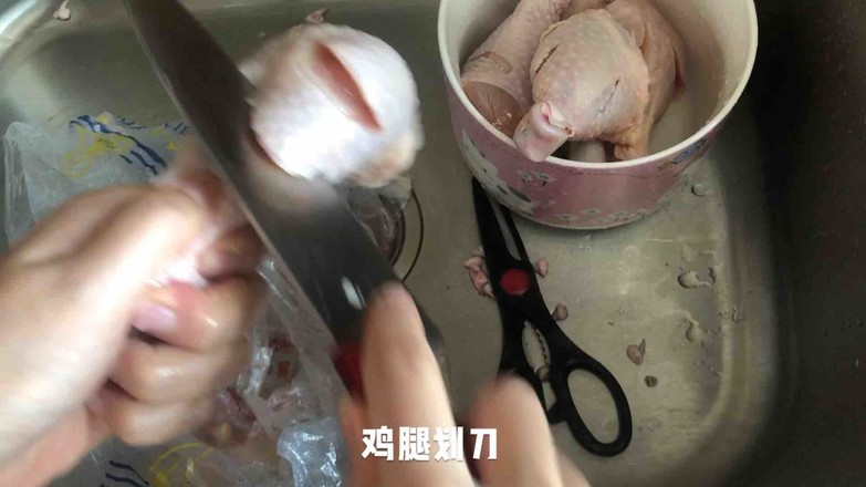 電飯煲雞腿雞爪的做法-家常味煲菜譜-易網<a href=http://www.xllyou.com/ target=_blank class=infotextkey>健康養生</a>網 電飯煲雞腿雞爪的做法-家常味煲菜譜