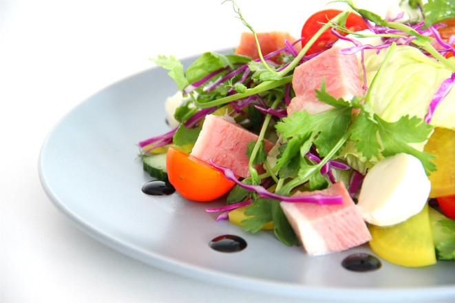 黑醋鴨胸色拉的做法-咸鮮味拌菜譜-易網(wǎng)健康養(yǎng)生網(wǎng) 黑醋鴨胸色拉的做法-咸鮮味拌菜譜