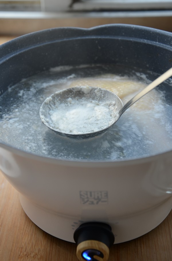 菌菇燉雞湯的做法-家常味燉菜譜-易網健康養生網 菌菇燉雞湯的做法-家常味燉菜譜