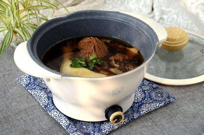 菌菇燉雞湯的做法-家常味燉菜譜-易網健康養生網 菌菇燉雞湯的做法-家常味燉菜譜