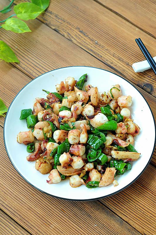 醬香八爪魚的做法-家常味炒菜譜