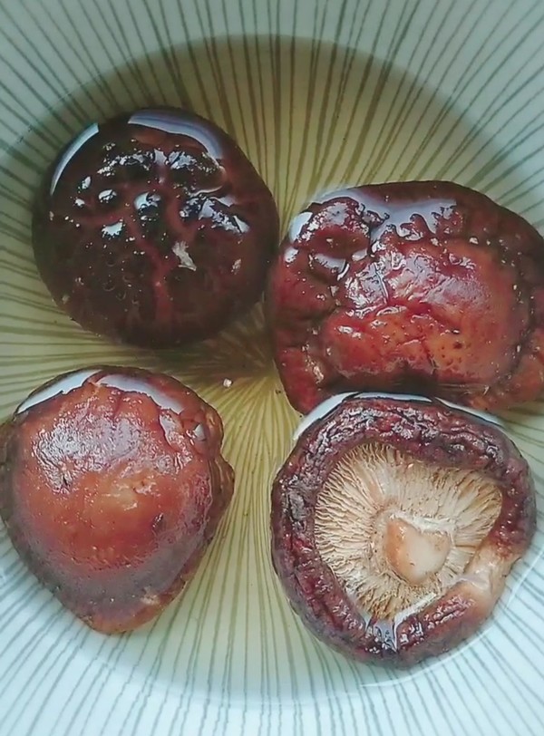 糯米蛋的做法-家常味蒸菜譜