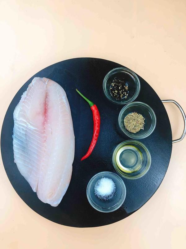 減肥餐~香煎鯛魚(yú)的做法-咸鮮味煎菜譜-易網(wǎng)<a href=http://www.xllyou.com/ target=_blank class=infotextkey>健康養(yǎng)生</a>網(wǎng) 減肥餐~香煎鯛魚(yú)的做法-咸鮮味煎菜譜