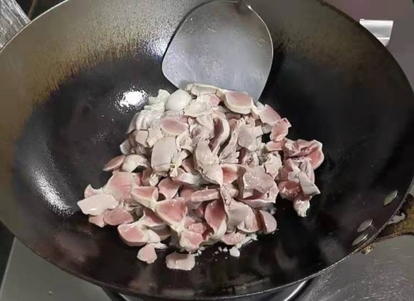 孜然蒜苔炒鴨腎的做法-家常味炒菜譜-易網健康養生網 孜然蒜苔炒鴨腎的做法-家常味炒菜譜