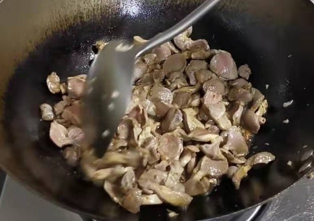 孜然蒜苔炒鴨腎的做法-家常味炒菜譜-易網健康養生網 孜然蒜苔炒鴨腎的做法-家常味炒菜譜