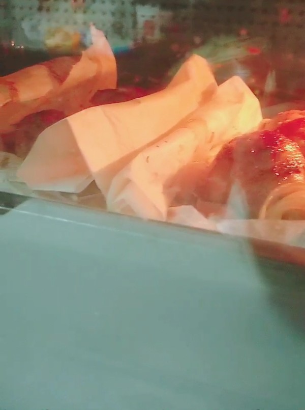 紙包雞腿的做法-家常味烤菜譜-易網健康養生網 紙包雞腿的做法-家常味烤菜譜