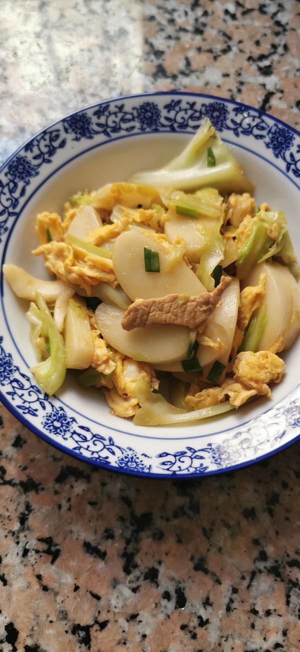 卷心菜炒年糕的做法-家常味炒菜譜-易網健康養生網 卷心菜炒年糕的做法-家常味炒菜譜