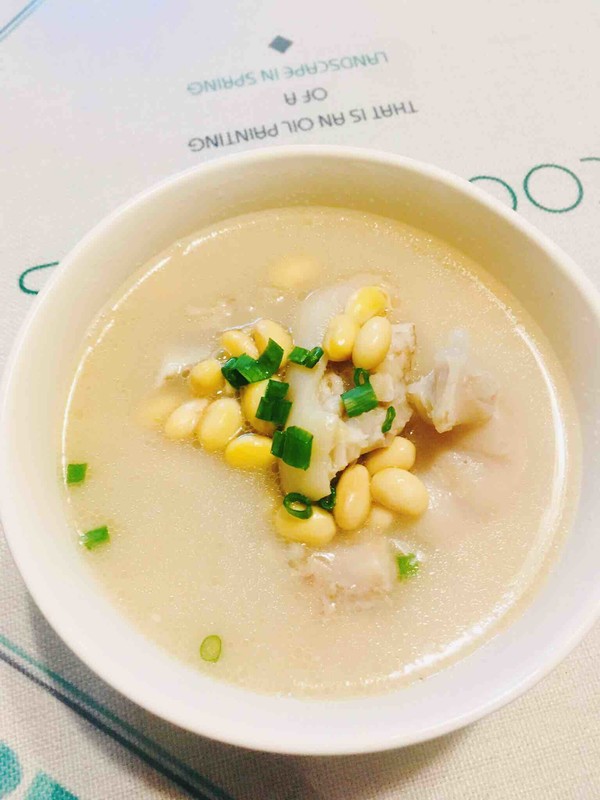 黃豆燉豬腳湯的做法-家常味燉菜譜