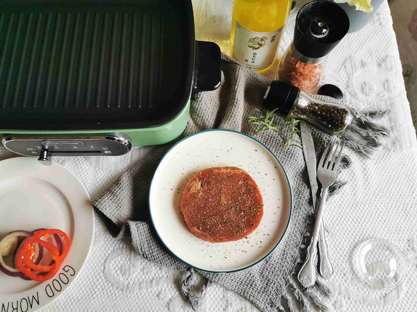 法式牛排的做法-黑椒味煎菜譜-易網健康養生網 法式牛排的做法-黑椒味煎菜譜