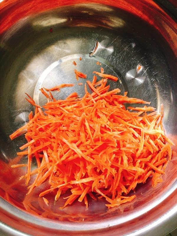 胡蘿卜炒肉丸的做法-咸鮮味炒菜譜