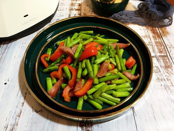 蘆筍香腸的做法-家常味炒菜譜